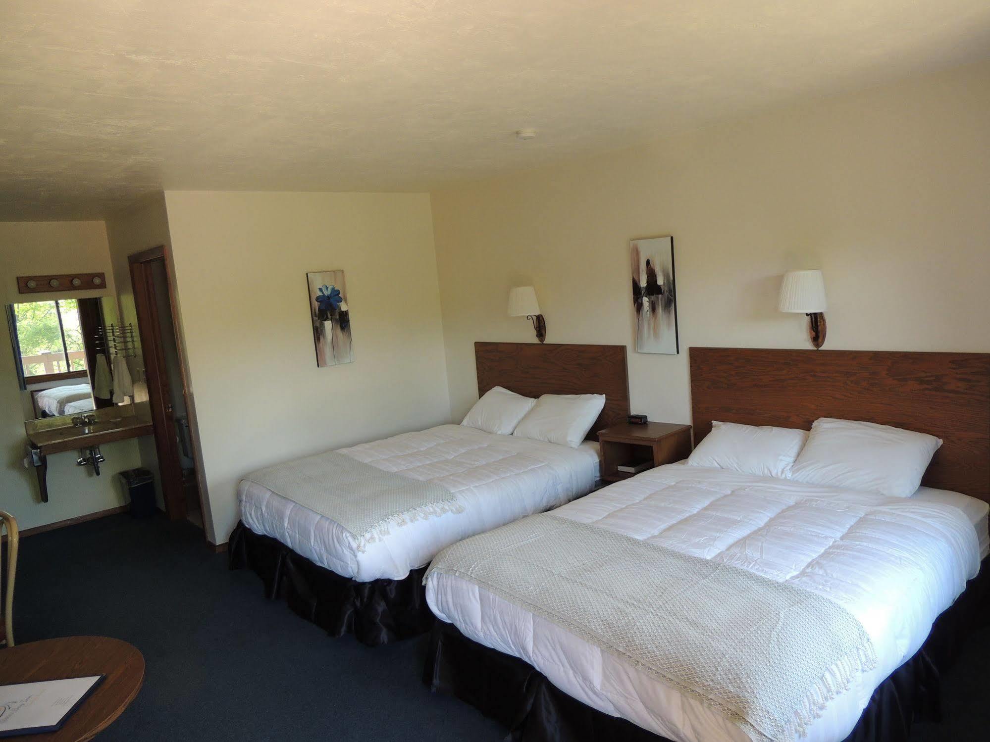 Sister Bay Inn Ngoại thất bức ảnh